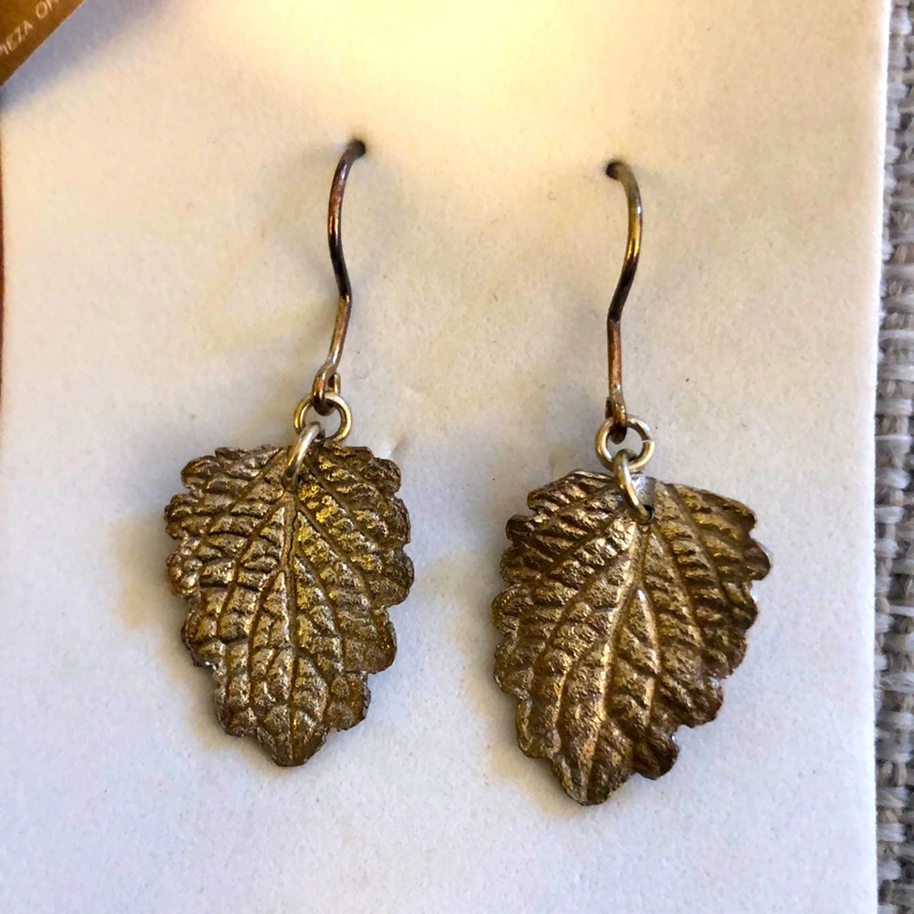 Leaf earrings from Ecuador